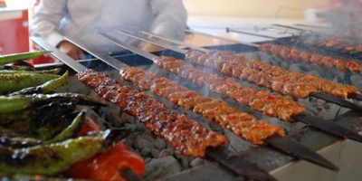 Her Köşe Başında Bulabileceğiniz Lezzet; Adana Kebabı