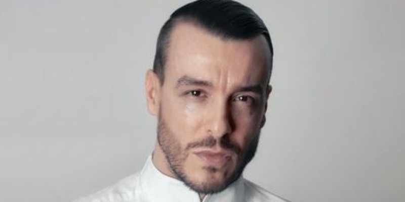 16 Aralık Adana Cem Adrian Konseri