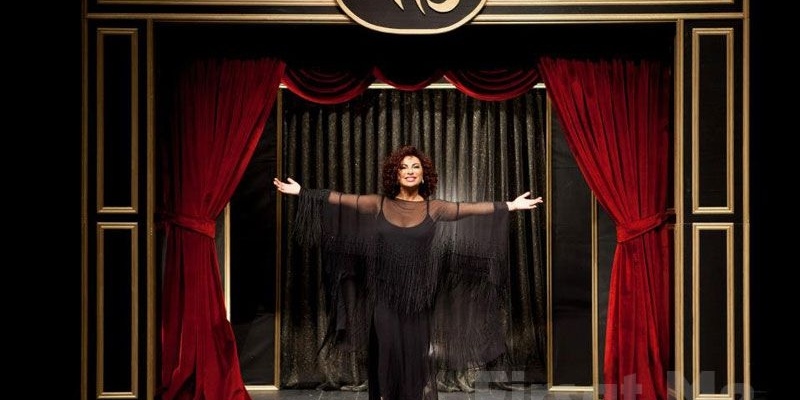 Adana Nilgün Belgün’le Aşk ve Komedi Müzikali